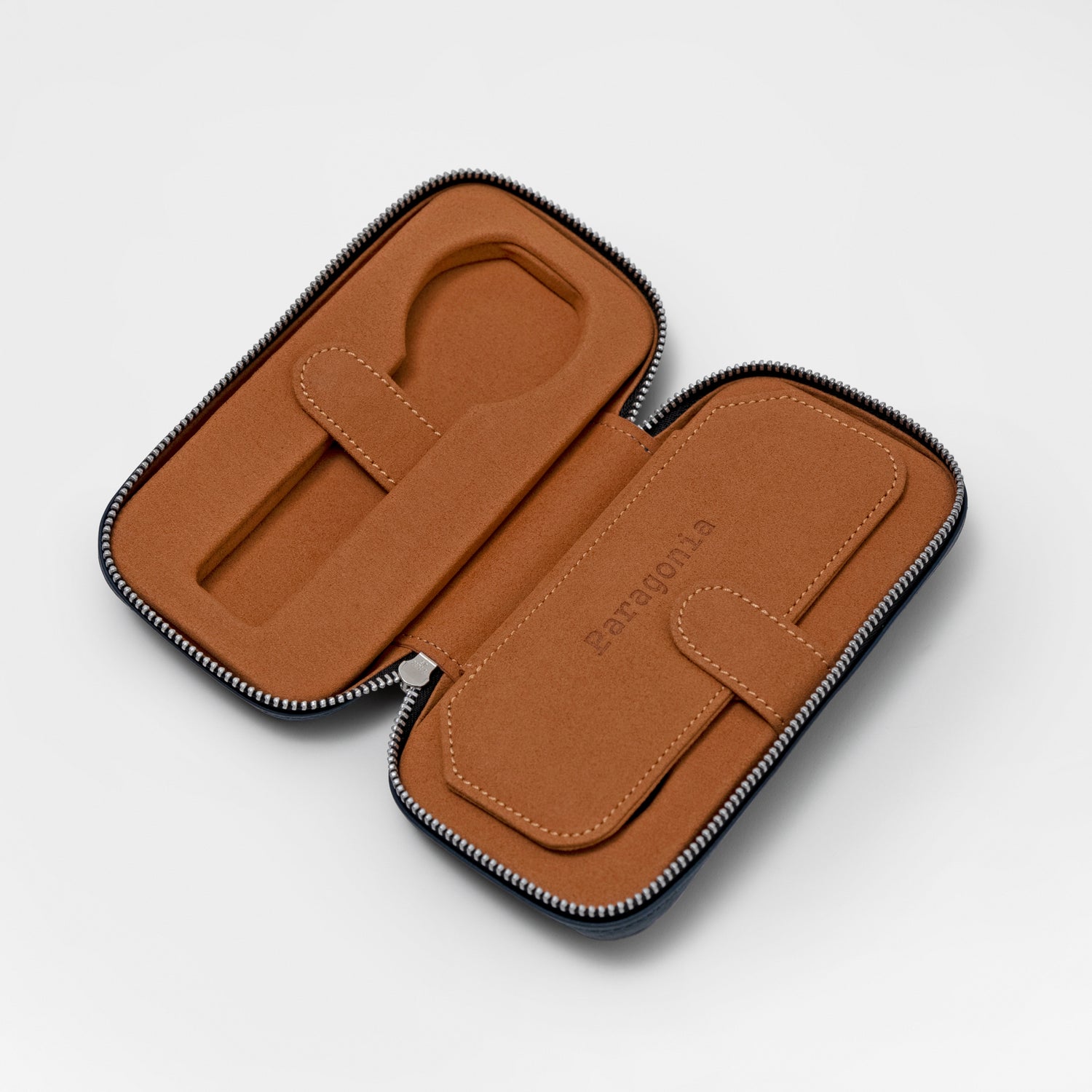 Slim Traveler 2 - Dark Blue/Camel
