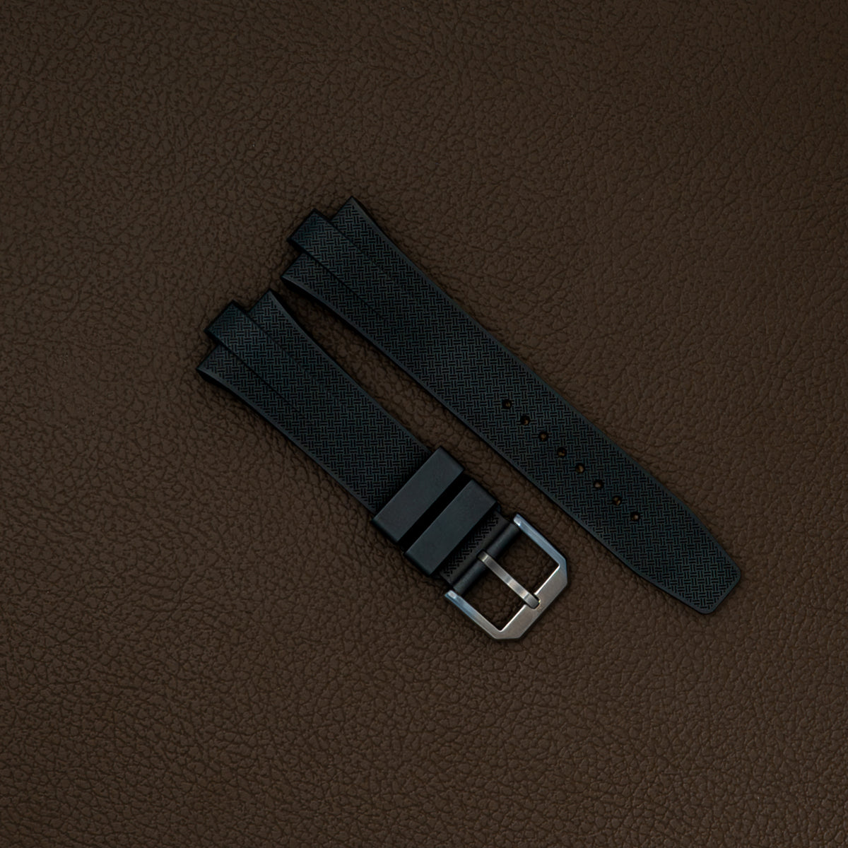 Tsuyosa rubberstrap - Black