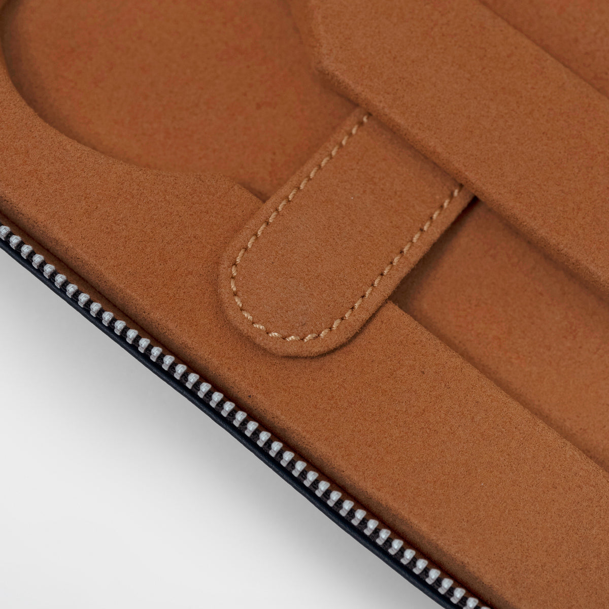 Slim Traveler 2 - Dark Blue/Camel