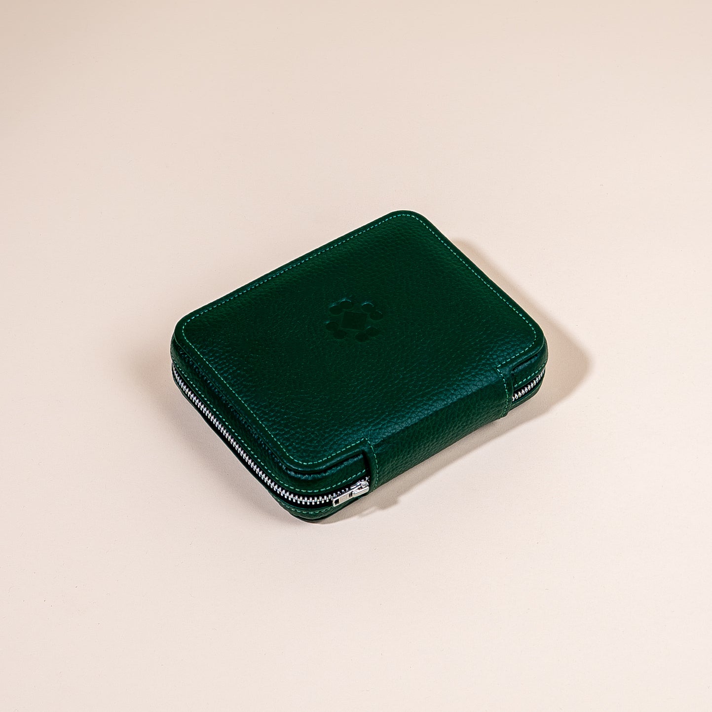 Slim Traveler 4 – Green / Camel
