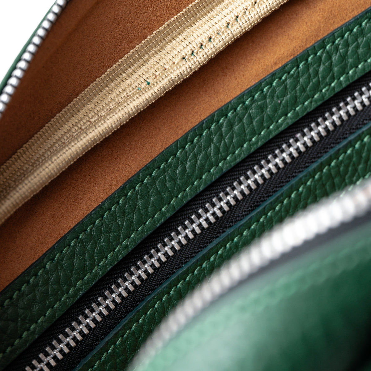 Paragonia Necessaire - Green/Camel