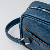 Paragonia Necessaire - Dark Blue/Camel