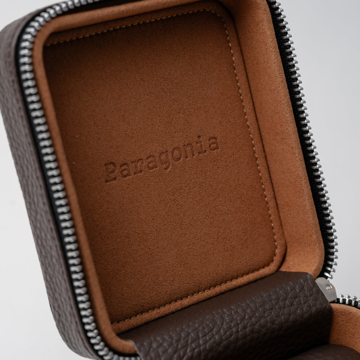 Zipcase 1 - Brown/Camel