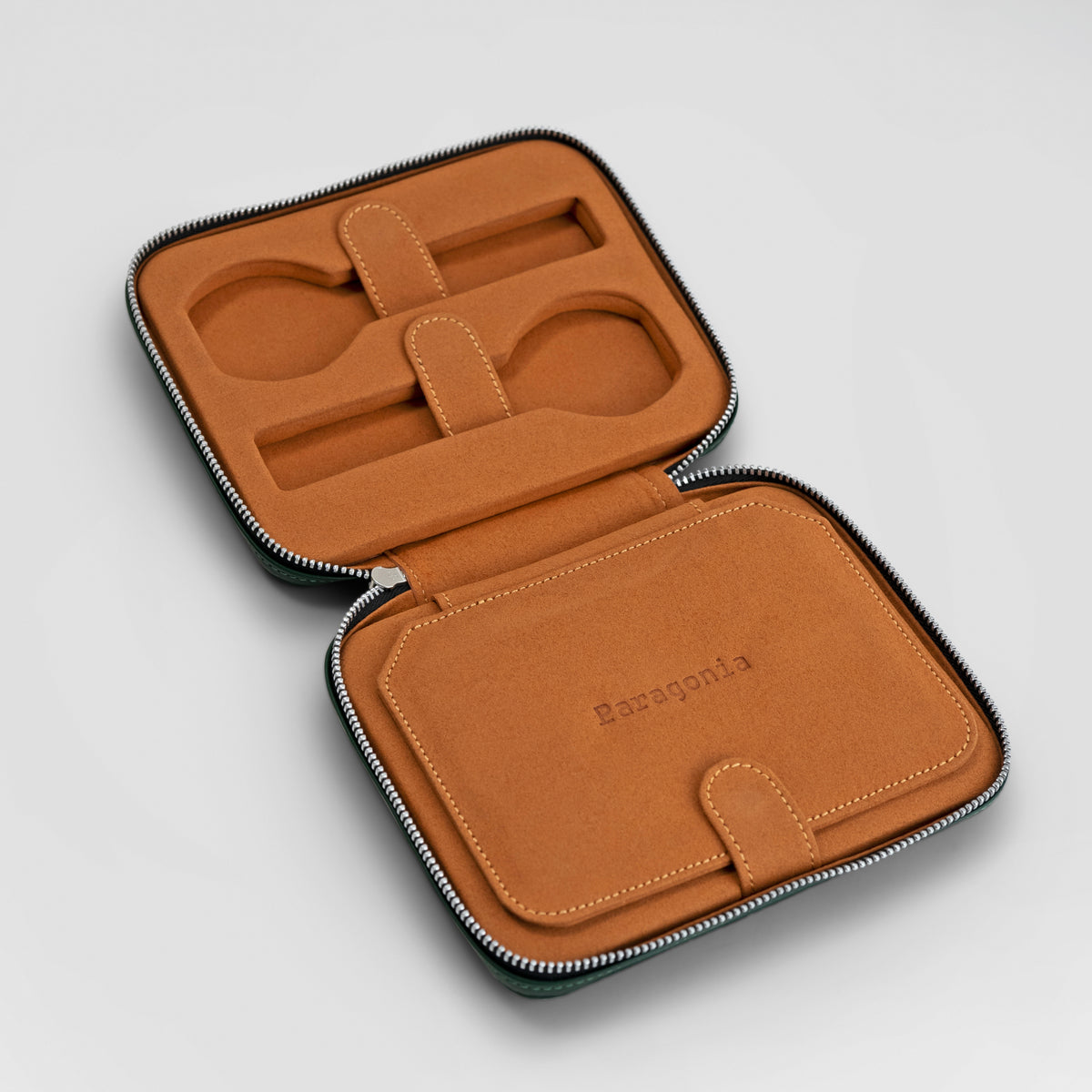 Slim Traveler 4 – Green/Camel