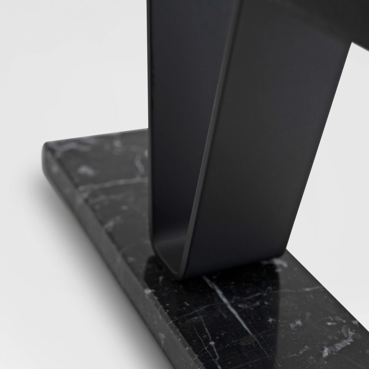 Gullwing Watch Stand - Black/Black
